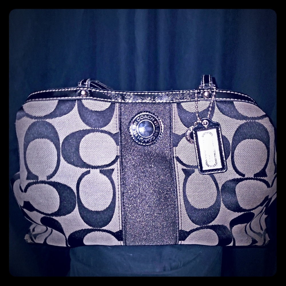 Signature C Coach kisslock bag